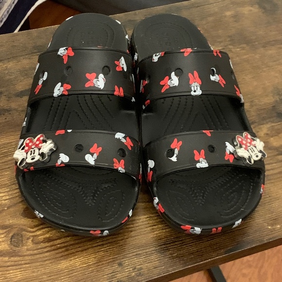 Disneyland Resort Exclusive Minnie Mouse Crocs Sandals - Size 9 Woman's - Picture 1 of 11